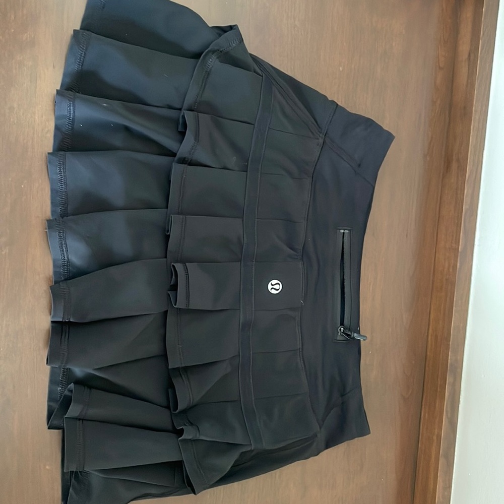 Lulu lemon skort